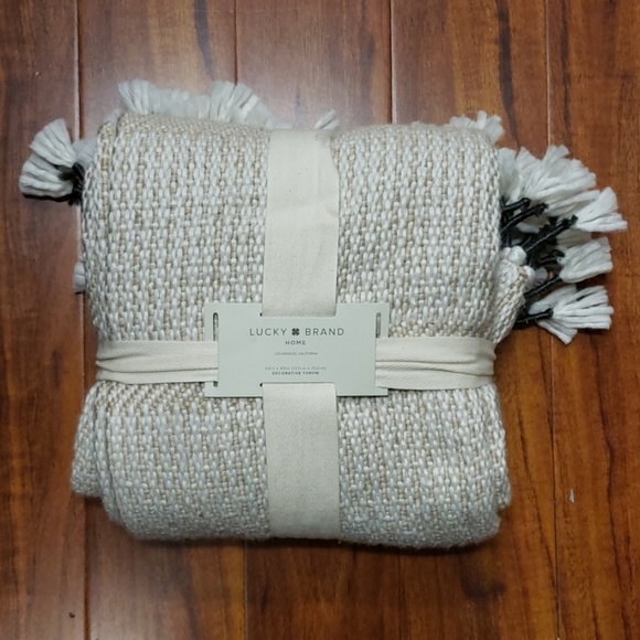 Lucky Brand Other - 🧨SALE🧨Lucky Brand Home Tassel Throw Blanket 🧵🧶